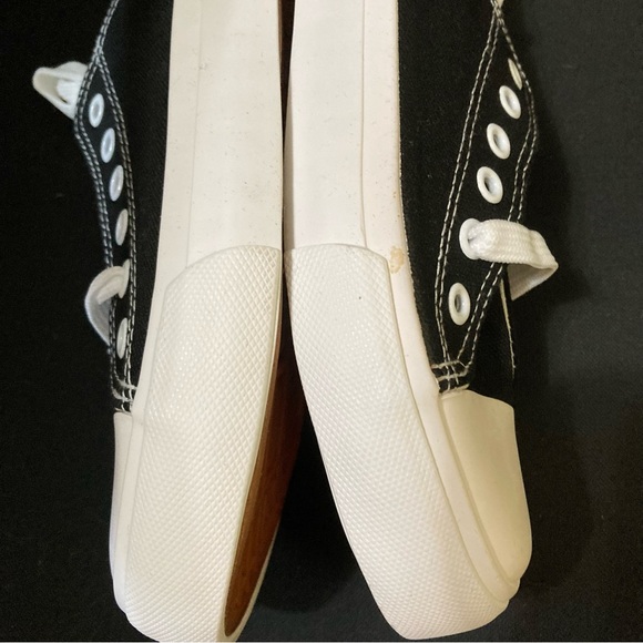 NWOT Lumubby Canvas Sneakers - Picture 8 of 12